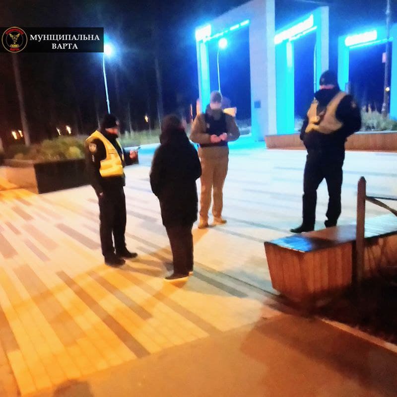 В Киеве задержали воровок с необычным "уловом": фото кражи